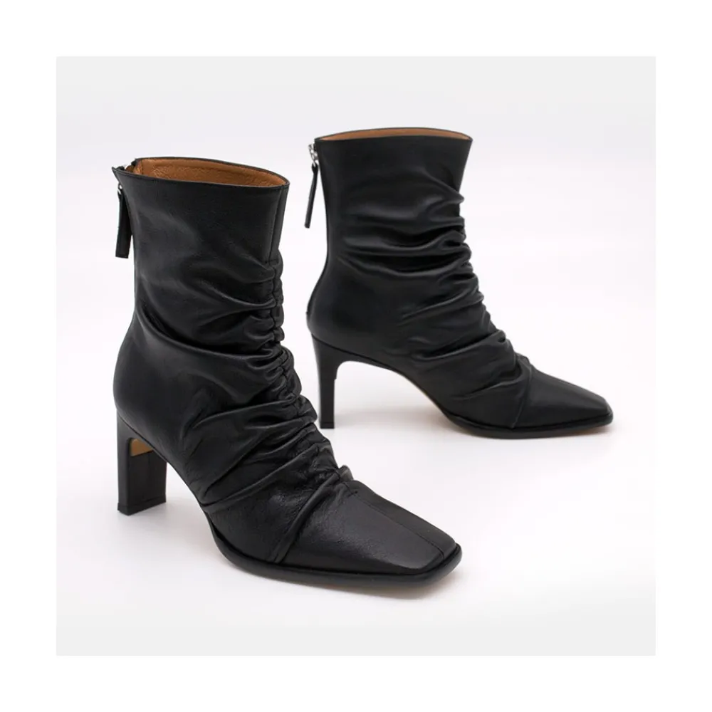 ANGEL ALARCON Janet - Wrinkled Leather Heeled Ankle Boots<Vrouwen Last Units