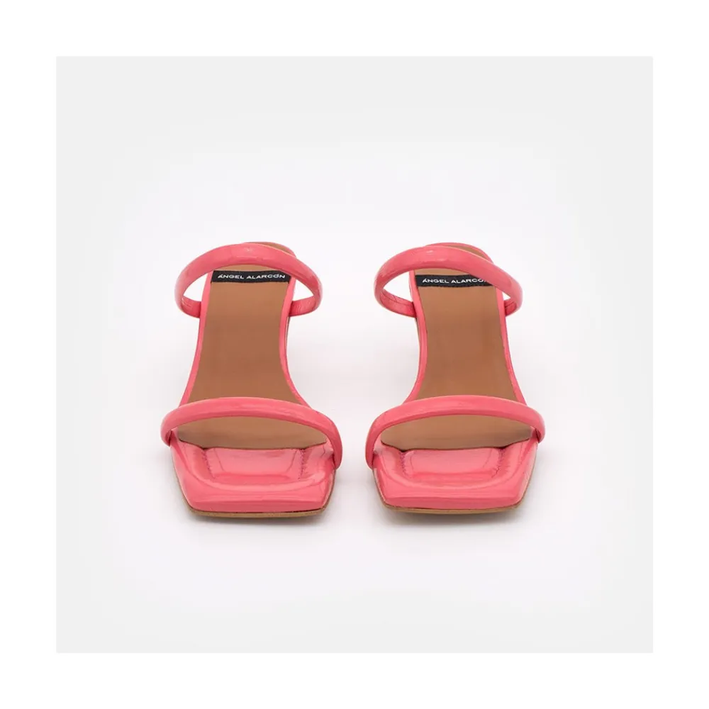 ANGEL ALARCON Jeanette - Shiny Texturized Padded Leather Sandal<Vrouwen Last Units