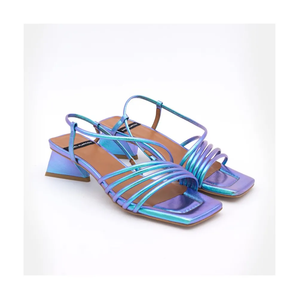 ANGEL ALARCON Mazzy - Iridescence Strappy Sandal With Triangular Heel Design.<Vrouwen Sandals