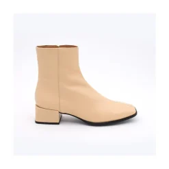 ANGEL ALARCON Oyate - Comfortable Patent Leather Booties With Low Wide Heels<Vrouwen Last Units