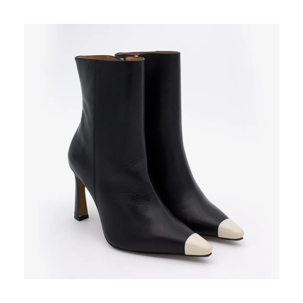 ANGEL ALARCON Portia - Women S High Heel Booties Bicolor Pinted Toe<Vrouwen Boots And Booties