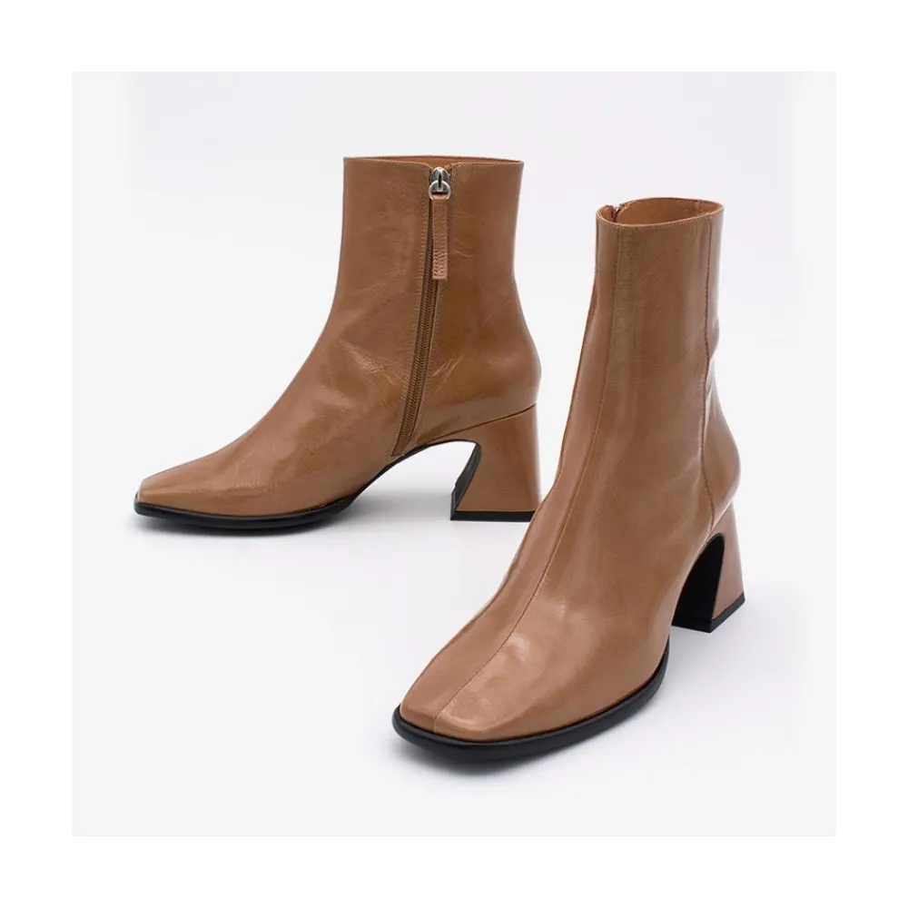 ANGEL ALARCON Shaba - Women S Booties Made In Shiny Leather With Medium Heel<Vrouwen Boots And Booties