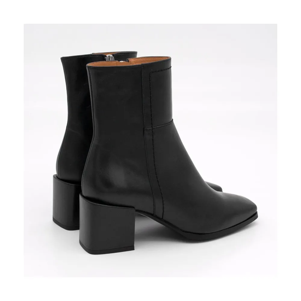 ANGEL ALARCON Twain - Comfortable Leather Medium Heel Ankle Boots With Stitching<Vrouwen Last Units